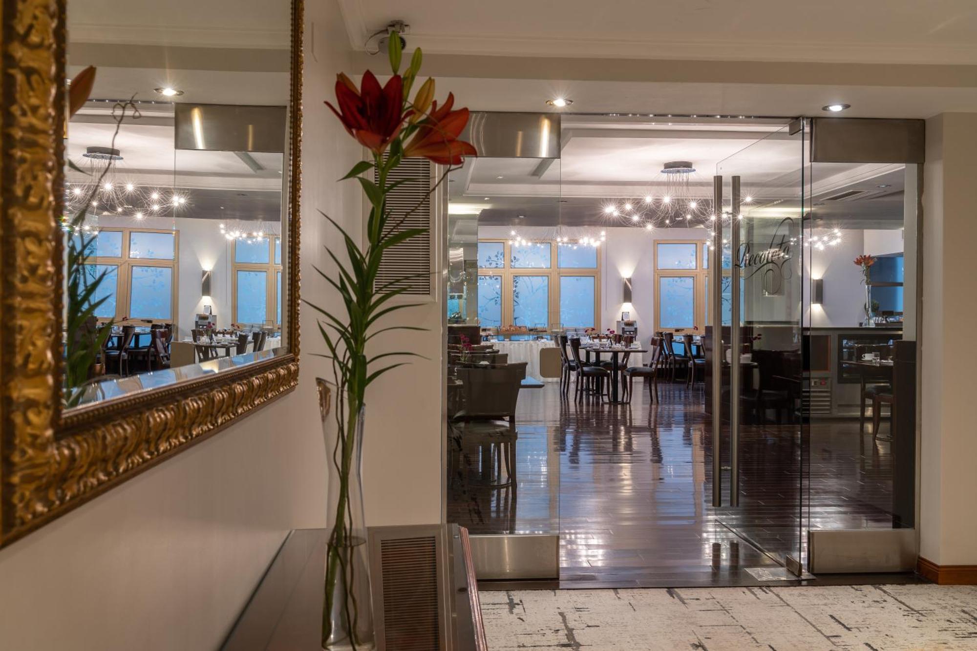 Intersur Recoleta Hotel Buenos Aires